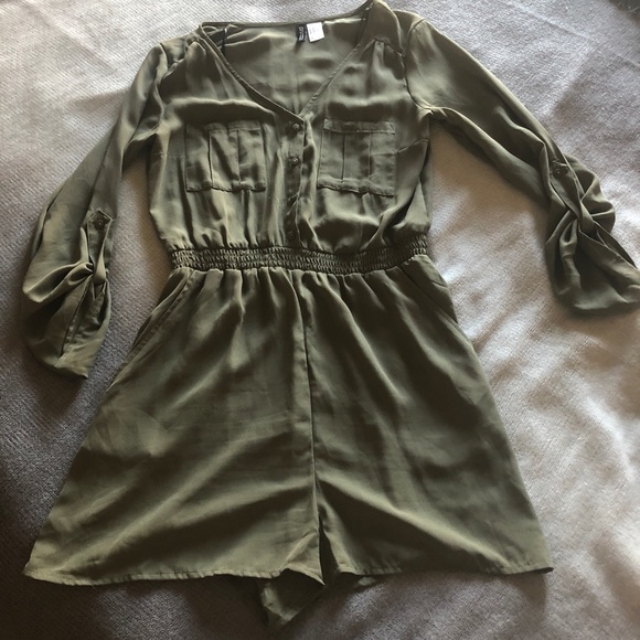 Romper - Picture 1 of 1